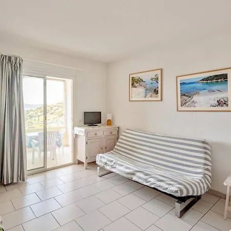Confortable Avec Terrasse, Proche Plages - Fr-1-816-1 شقة *